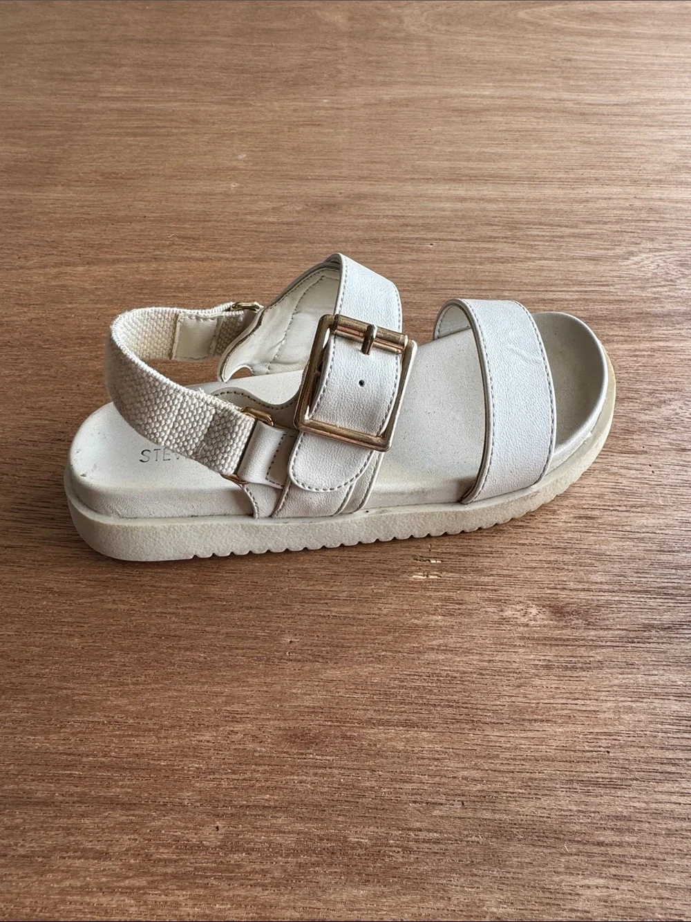 Steve Madden cream double